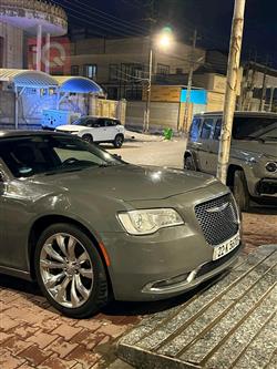 کرایسلەر 300